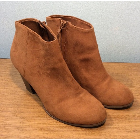 Old Navy Boots Womens 10 Ankle Booties Block Heels Comfort Brown Suede Side Zip - Picture 1 of 7